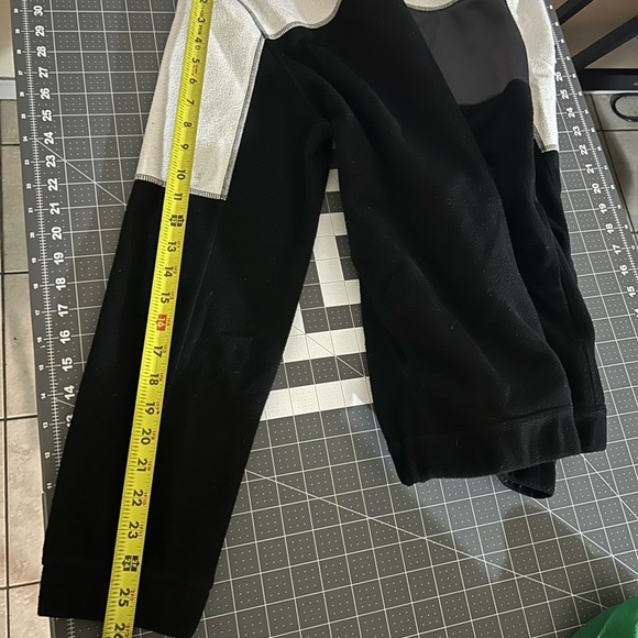 Men's Black and Gray Sweater - Picture 8 of 9